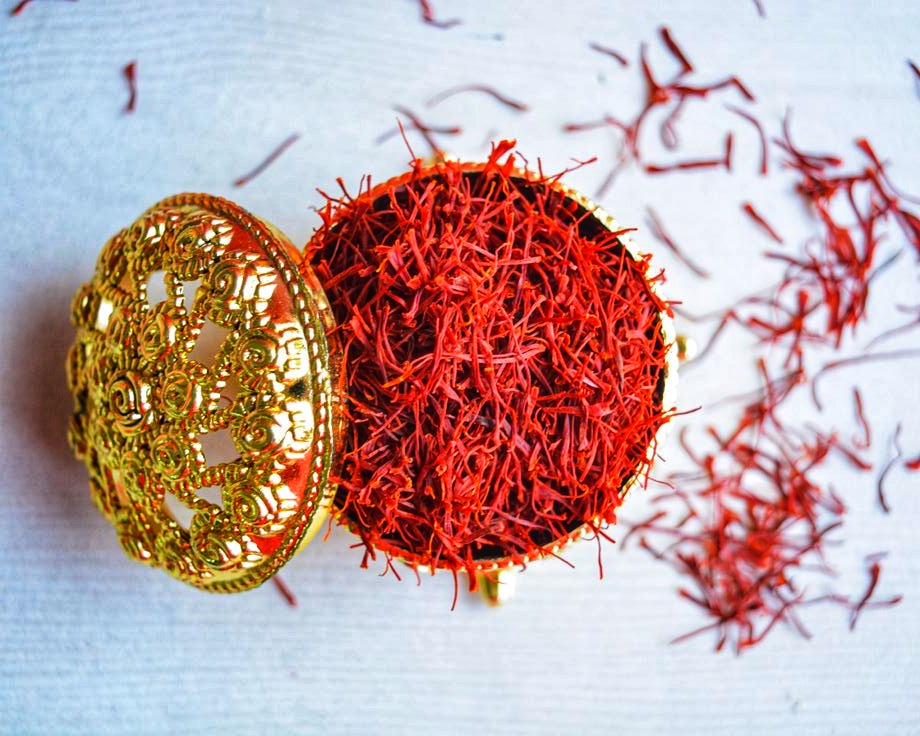 Wholesale Saffron Exporter; Experience the Golden Thread of Persian Excellence