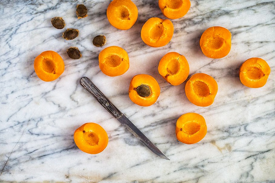 Buy Iranian Dried Apricot in Bulk; Taste the Authentic Sweetness of the Middle East