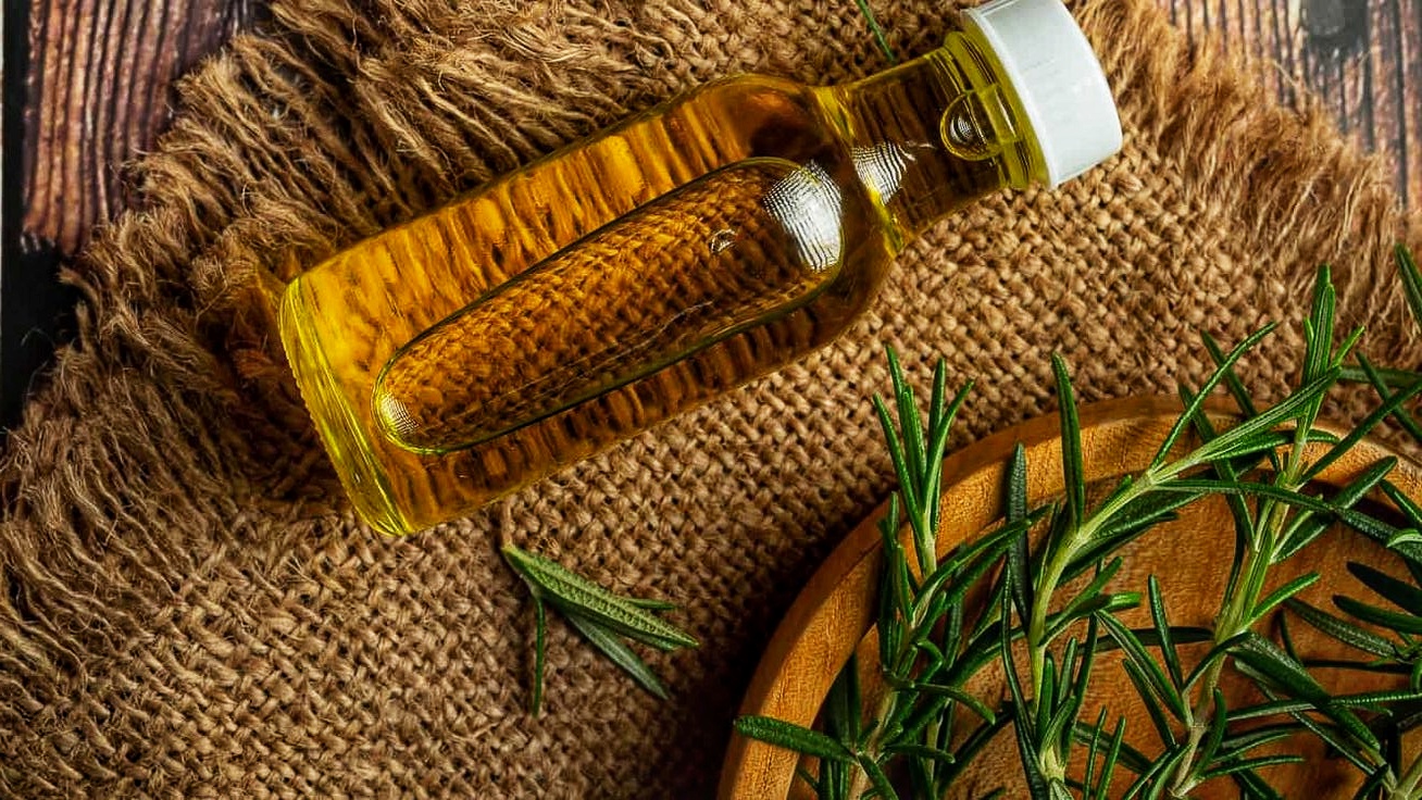 Bulk Olive Oil in Saudi Arabia; Ultimate 2025 Guide to Suppliers, Wholesale Prices & Import Regulations